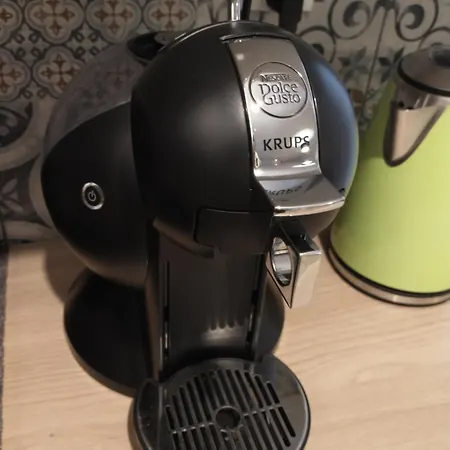 Plac Slowianski 10 *