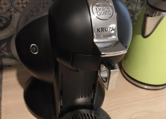 Plac Slowianski 10 *